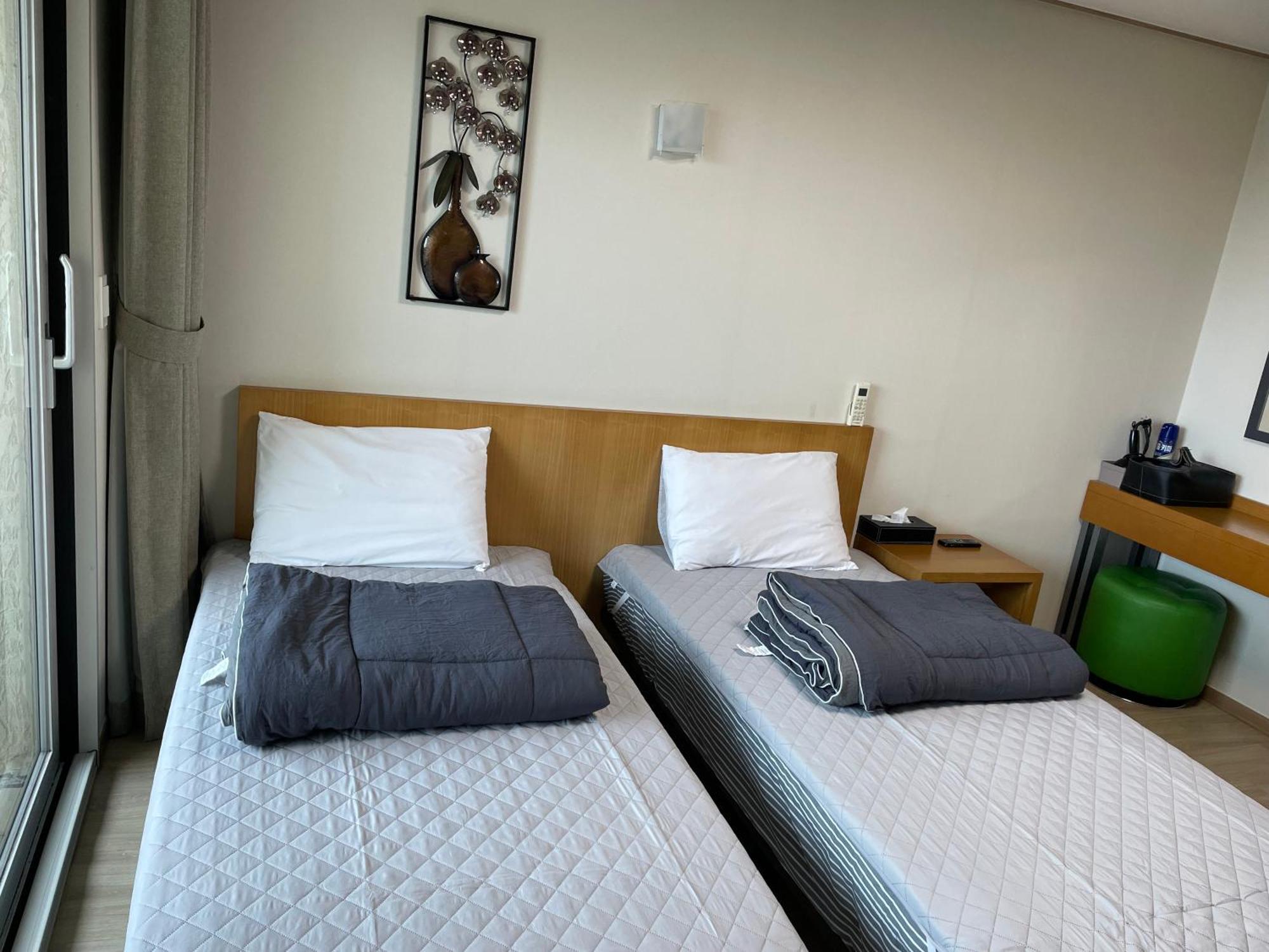 Jeju The Ocean Hill Pension Seogwipo Exterior photo