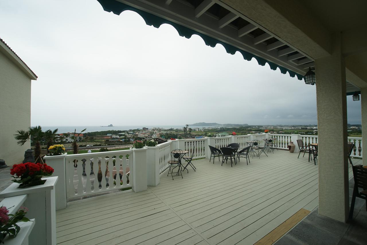 Jeju The Ocean Hill Pension Seogwipo Exterior photo